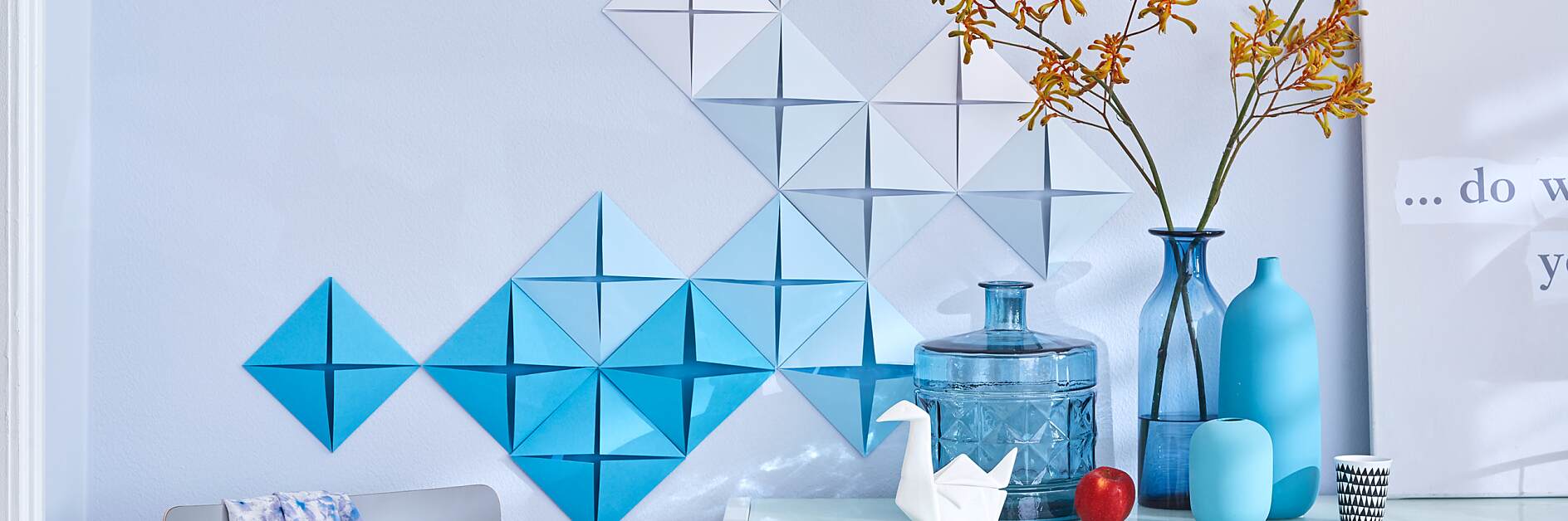 墻面手工裝飾非常漂亮，但是想要得到品味不凡的內(nèi)部設(shè)計，您無需絞盡腦汁。